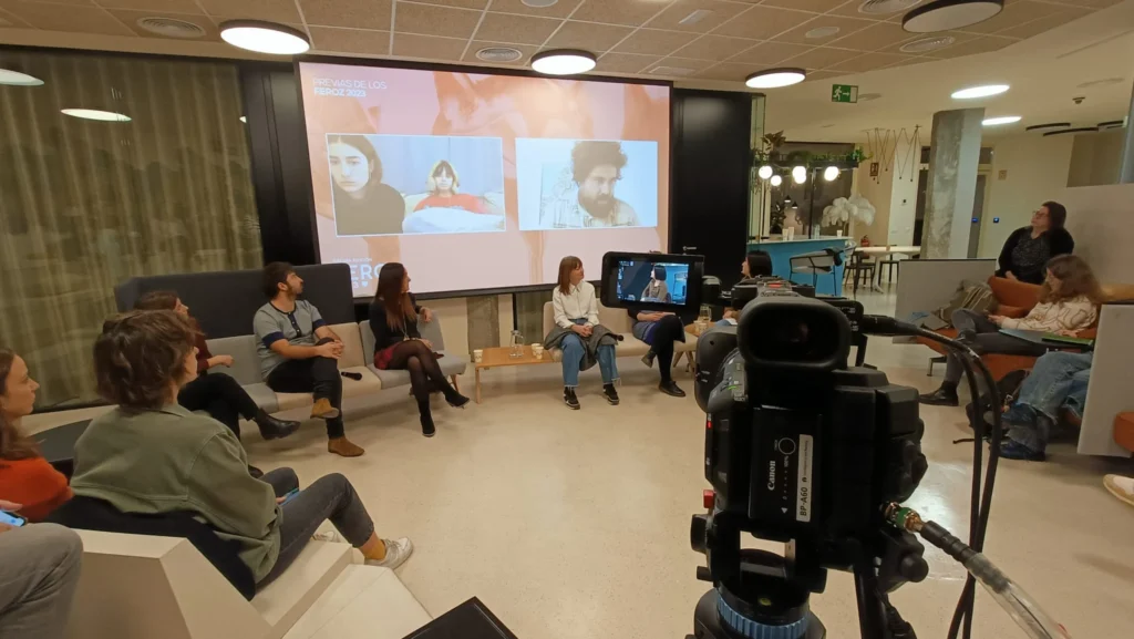 Presentación de producto con producción audiovisual.